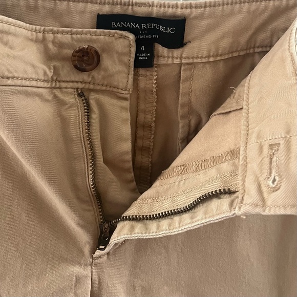 Banana Republic Khaki Jeans Size 4 - Picture 5 of 11